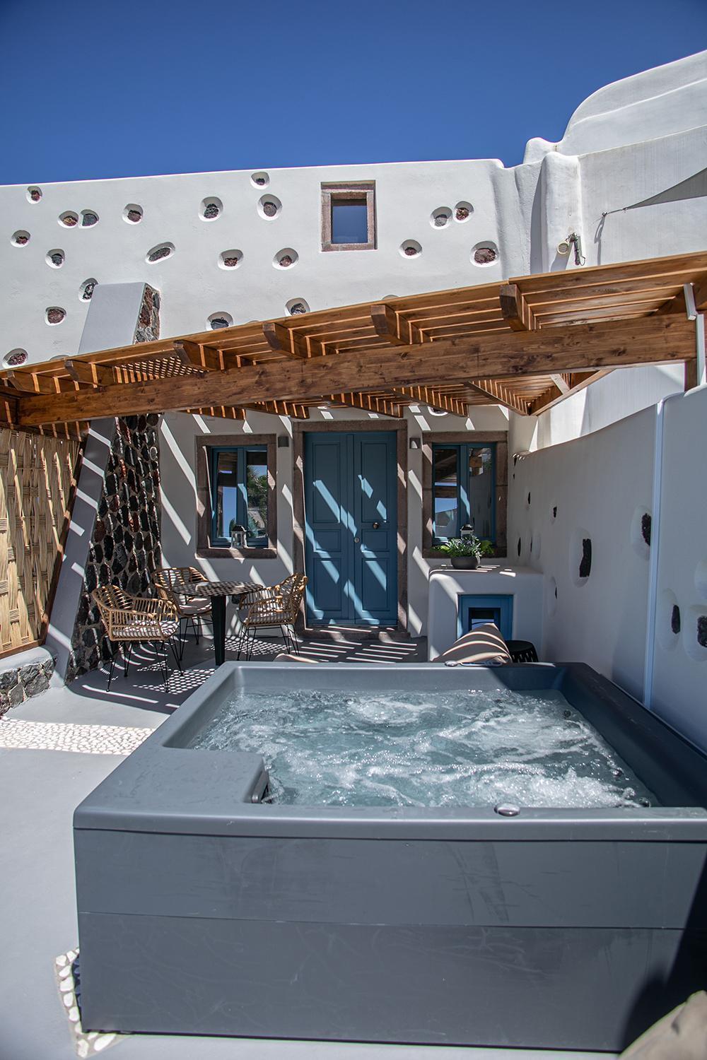 Arck Suites Foinikia  Exterior photo