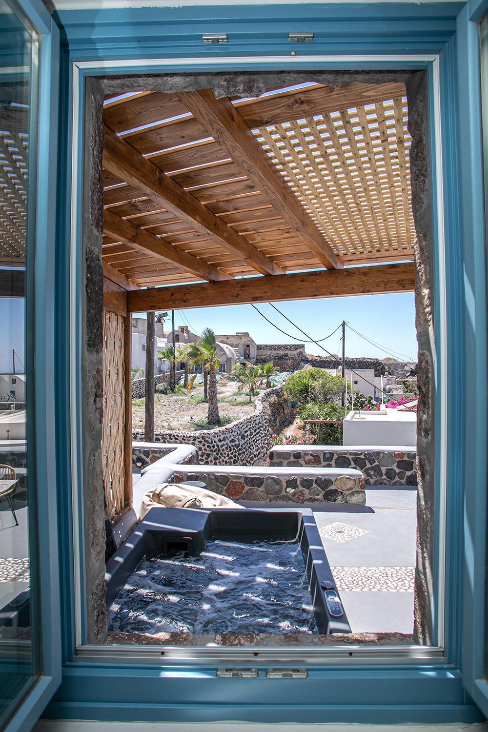 Arck Suites Foinikia  Exterior photo